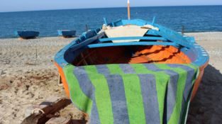 Schiavonea, l'allarme dei pescatori: «Senza finanziamenti né spiaggia»